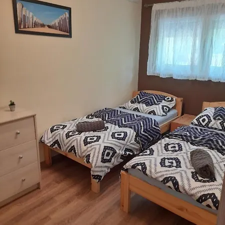 Levendula Nyaraló